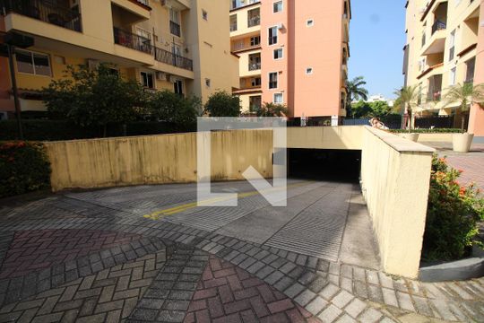 Garagem Subsolo de apartamento à venda com 2 quartos, 80m² em Taquara, Rio de Janeiro