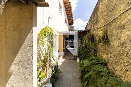 Quintal de casa à venda com 3 quartos, 256m² em Sacomã, São Paulo