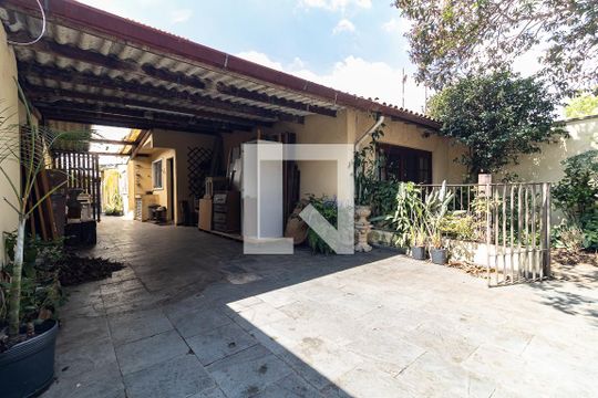 Garagem de casa à venda com 3 quartos, 256m² em Sacomã, São Paulo