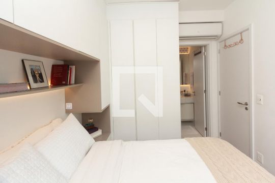 Suíte de apartamento à venda com 1 quarto, 47m² em Moema, São Paulo