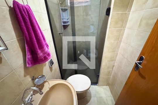 Banheiro Social de apartamento para alugar com 2 quartos, 90m² em Santa Cruz Industrial, Contagem