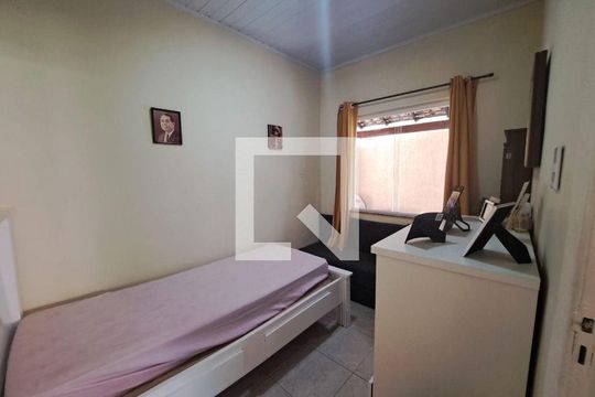 Casa à venda com 4 quartos, 254m² em Itaipu, Niterói