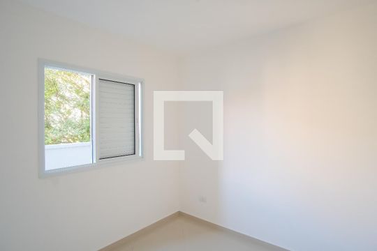 Quarto 2 de casa de condomínio para alugar com 2 quartos, 42m² em Vila Granada, São Paulo