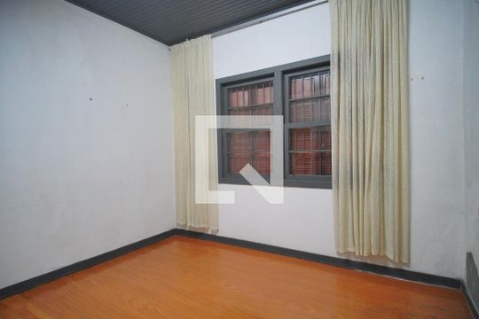 Quarto 4 de casa à venda com 5 quartos, 300m² em Vila Rosa, Novo Hamburgo