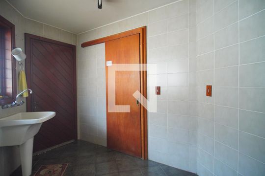 Área de Serviço de casa à venda com 5 quartos, 300m² em Vila Rosa, Novo Hamburgo