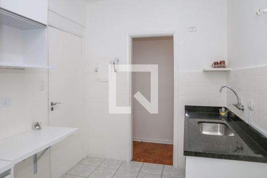 Cozinha de apartamento para alugar com 3 quartos, 120m² em Lapa, São Paulo