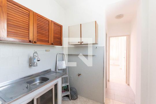 Cozinha de apartamento para alugar com 1 quarto, 48m² em Vila Isabel, Rio de Janeiro