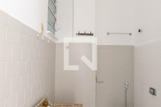 Banheiro de apartamento para alugar com 1 quarto, 48m² em Vila Isabel, Rio de Janeiro