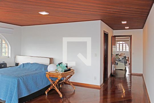 Sala 2 de casa de condomínio para alugar com 3 quartos, 779m² em Condomínio Estância Marambaia, Vinhedo