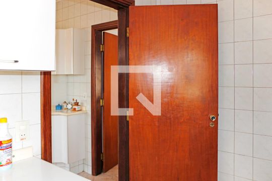 Área de Serviço de casa de condomínio para alugar com 3 quartos, 779m² em Condomínio Estância Marambaia, Vinhedo