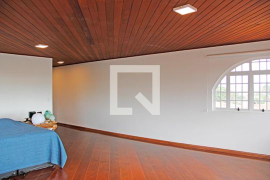 Sala 2 de casa de condomínio para alugar com 3 quartos, 779m² em Condomínio Estância Marambaia, Vinhedo