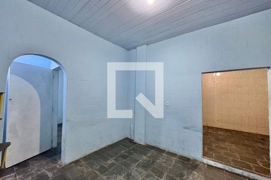 Sala de casa para alugar com 1 quarto, 55m² em Recreio dos Bandeirantes, Rio de Janeiro