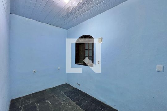 Quarto de casa para alugar com 1 quarto, 55m² em Recreio dos Bandeirantes, Rio de Janeiro