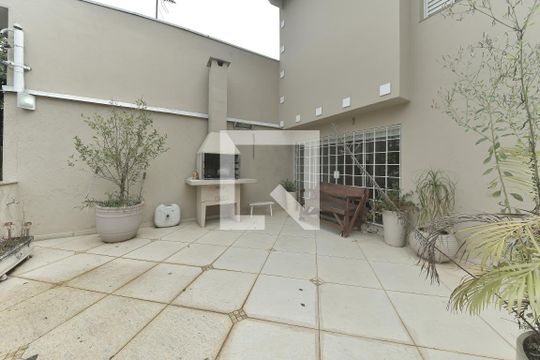 Área Gourmet de casa para alugar com 3 quartos, 140m² em Vila Guarani, São Paulo