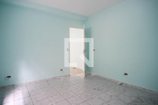 Quarto  de casa para alugar com 2 quartos, 100m² em Jardim Três Marias, São Paulo