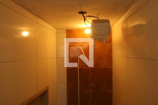Banheiro de casa à venda com 2 quartos, 55m² em Siciliano, São Paulo