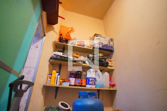 Quarto de Serviço de apartamento para alugar com 3 quartos, 128m² em Santa Cecília, Porto Alegre
