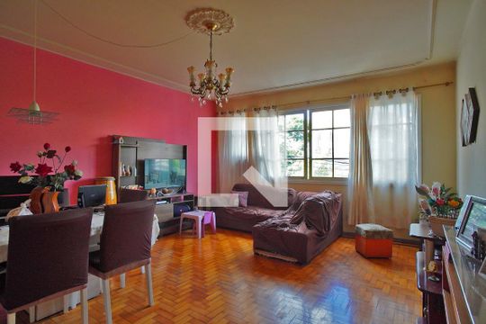 Apartamento para alugar com 3 quartos, 128m² em Santa Cecília, Porto Alegre