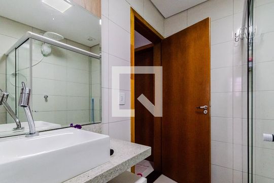 Banheiro de apartamento à venda com 1 quarto, 80m² em Sé, São Paulo