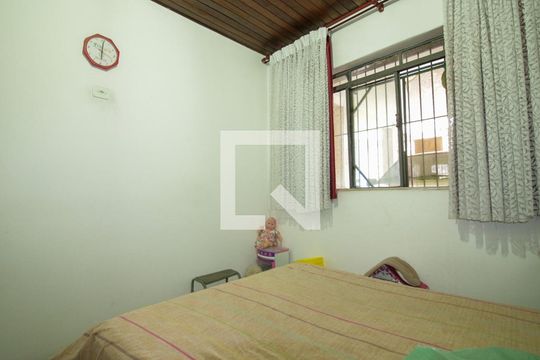 Quarto 1 de casa à venda com 3 quartos, 100m² em Chácara Mafalda, São Paulo
