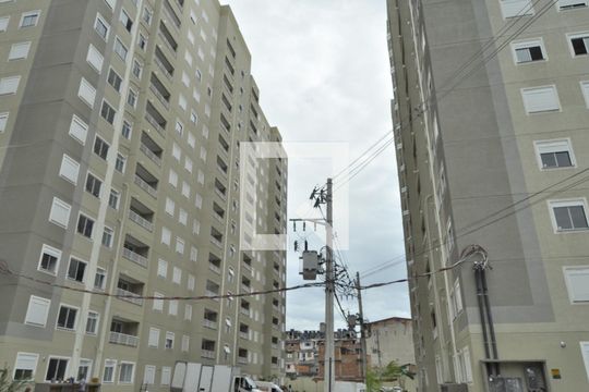 Fachada de apartamento para alugar com 2 quartos, 58m² em Del Castilho, Rio de Janeiro