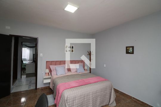 Suíte de casa à venda com 5 quartos, 300m² em Vila Formosa, São Paulo