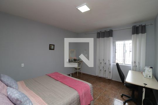 Suíte de casa à venda com 5 quartos, 300m² em Vila Formosa, São Paulo