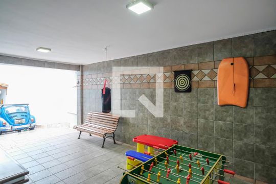 Quintal de casa à venda com 4 quartos, 280m² em Vila Mariza, São Bernardo do Campo