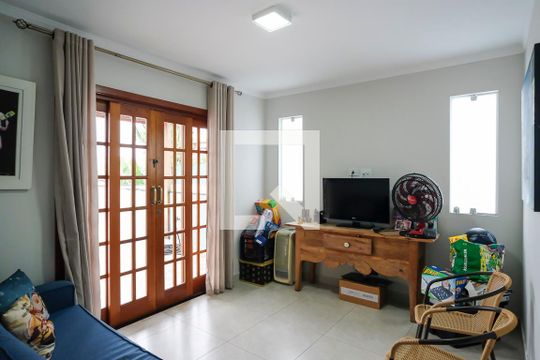 Sala de TV de casa à venda com 4 quartos, 280m² em Vila Mariza, São Bernardo do Campo