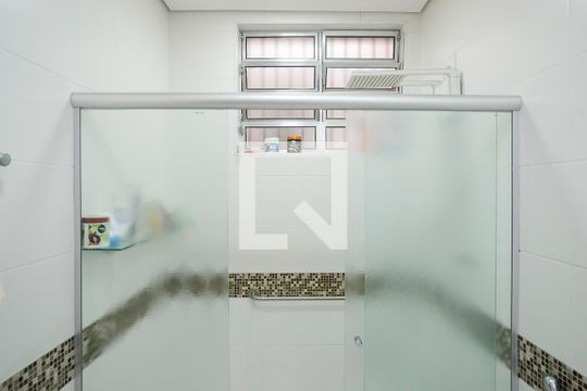 Banheiro da suíte de casa à venda com 4 quartos, 280m² em Vila Mariza, São Bernardo do Campo