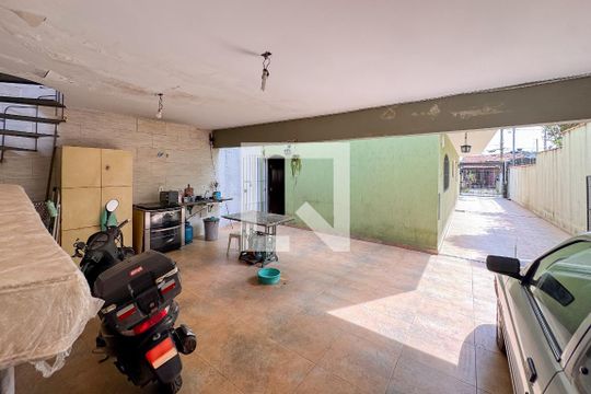 Quintal de casa à venda com 3 quartos, 192m² em Ipiranga, São Paulo