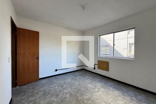 Quarto 2 de apartamento para alugar com 2 quartos, 51m² em Santos Dumont, São Leopoldo