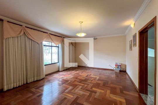 Sala de casa à venda com 4 quartos, 304m² em Ipiranga, São Paulo