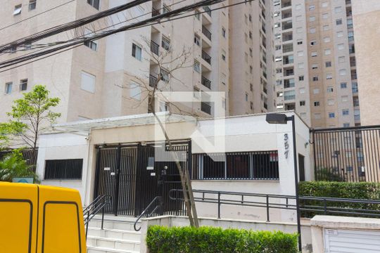 Fachada de apartamento para alugar com 2 quartos, 55m² em Planalto, São Bernardo do Campo
