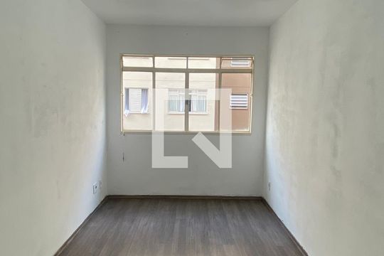Sala de apartamento à venda com 2 quartos, 54m² em Vila Lutécia, Santo André