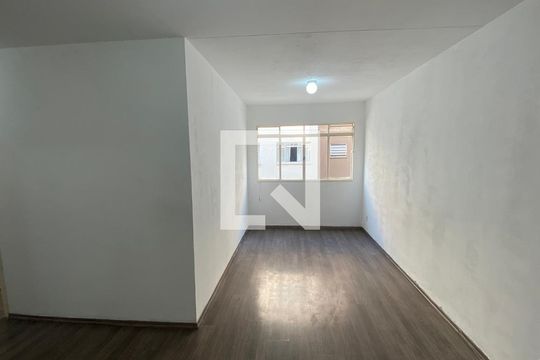 Sala de apartamento à venda com 2 quartos, 54m² em Vila Lutécia, Santo André