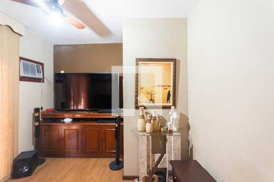 Sala 3 de apartamento à venda com 4 quartos, 250m² em Grajaú, Rio de Janeiro