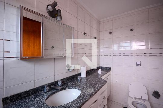 Banheiro do Quarto 3 de apartamento à venda com 3 quartos, 198m² em Jardim da Saúde, São Paulo