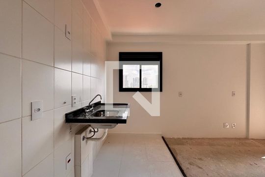 Cozinha de apartamento à venda com 2 quartos, 50m² em Campestre, Santo André