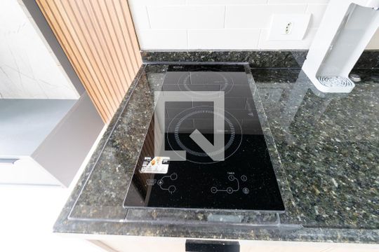Cozinha de apartamento para alugar com 1 quarto, 29m² em Jardim Prudência, São Paulo
