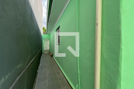 Quintal de casa à venda com 2 quartos, 100m² em Vila Arcadia, São Paulo
