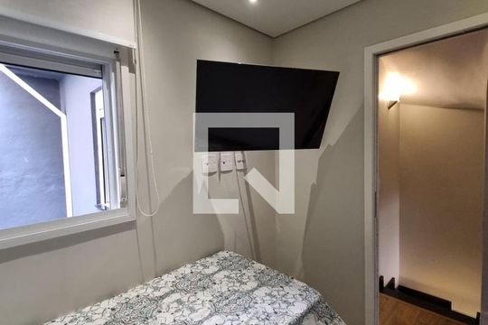 Quarto de casa de condomínio para alugar com 3 quartos, 140m² em Sacomã, São Paulo