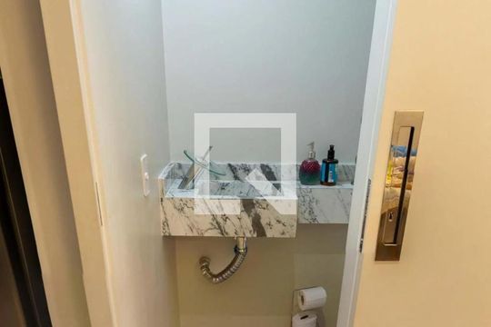 Lavabo de casa de condomínio para alugar com 3 quartos, 140m² em Sacomã, São Paulo