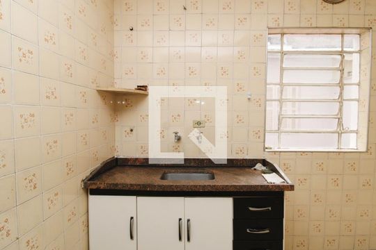 Cozinha de casa para alugar com 2 quartos, 102m² em Vila Constança, São Paulo