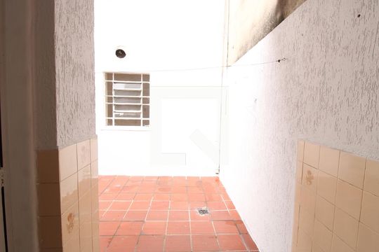 Área de Serviço de casa para alugar com 2 quartos, 102m² em Vila Constança, São Paulo