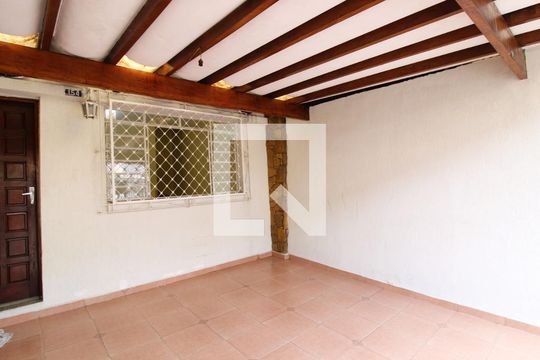 Garagem de casa para alugar com 2 quartos, 102m² em Vila Constança, São Paulo