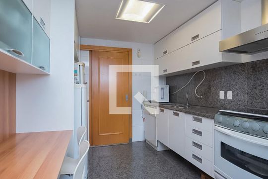 Cozinha de apartamento à venda com 4 quartos, 163m² em Anchieta, Belo Horizonte