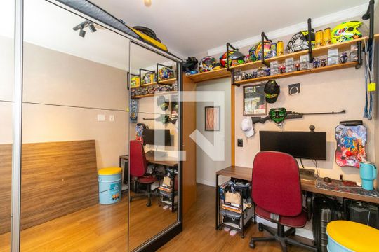 Quarto 1 de apartamento à venda com 2 quartos, 47m² em Jardim Colonial, São Paulo