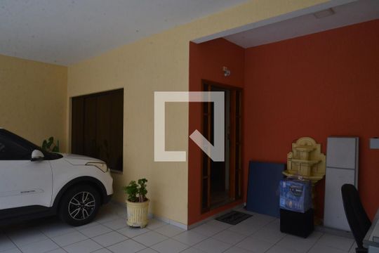 Garagem de casa para alugar com 6 quartos, 286m² em Vila Camilópolis, Santo André