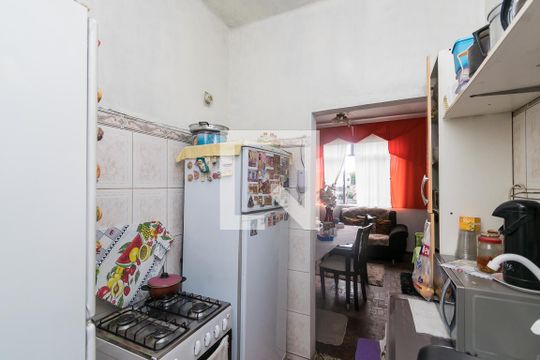 Cozinha de apartamento para alugar com 2 quartos, 70m² em Cordovil, Rio de Janeiro